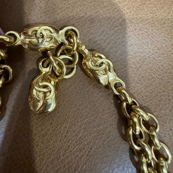 Vintage Chanel CC Gold Chain Necklace - Picture 4 of 6